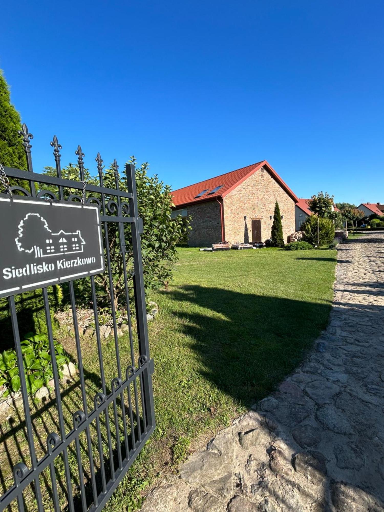 Siedlisko Kierzkowo Bed and Breakfast Kierzkowo  Buitenkant foto